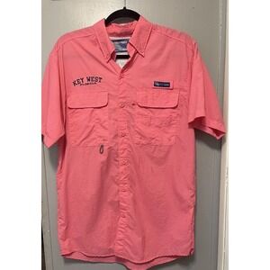 Spicy tuna fishing short sleeve shirt pink Vented  Men's Med. Key West Florida